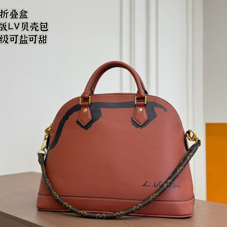 LV's New Shell Bag - Image 2