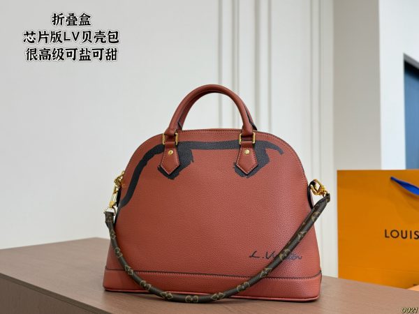 LV's New Shell Bag