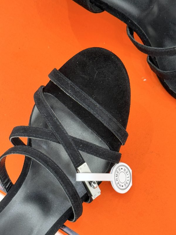 Hermès Kelly Buckle Thin-Strap Kitten-Heel Sandals