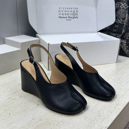 Maison Margiela's New Wedge Heels for Women - Image 1