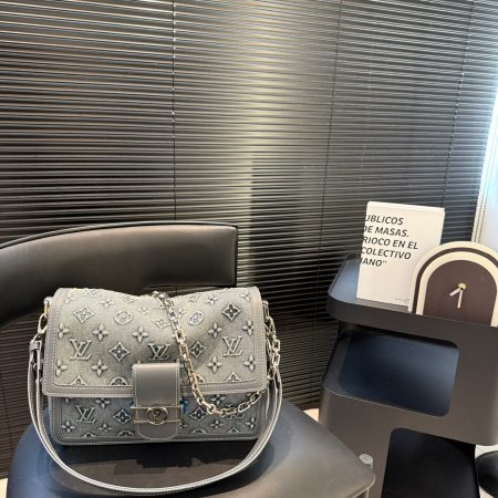 Lv Daphne Soft Bag