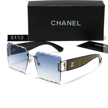 Chanel Fashionable Sunglasses - Image 8