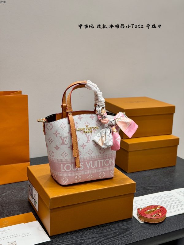 LV bucket shoulder handbag