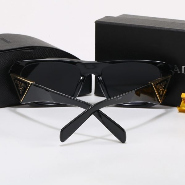 Prada Fashionable Sunglasses