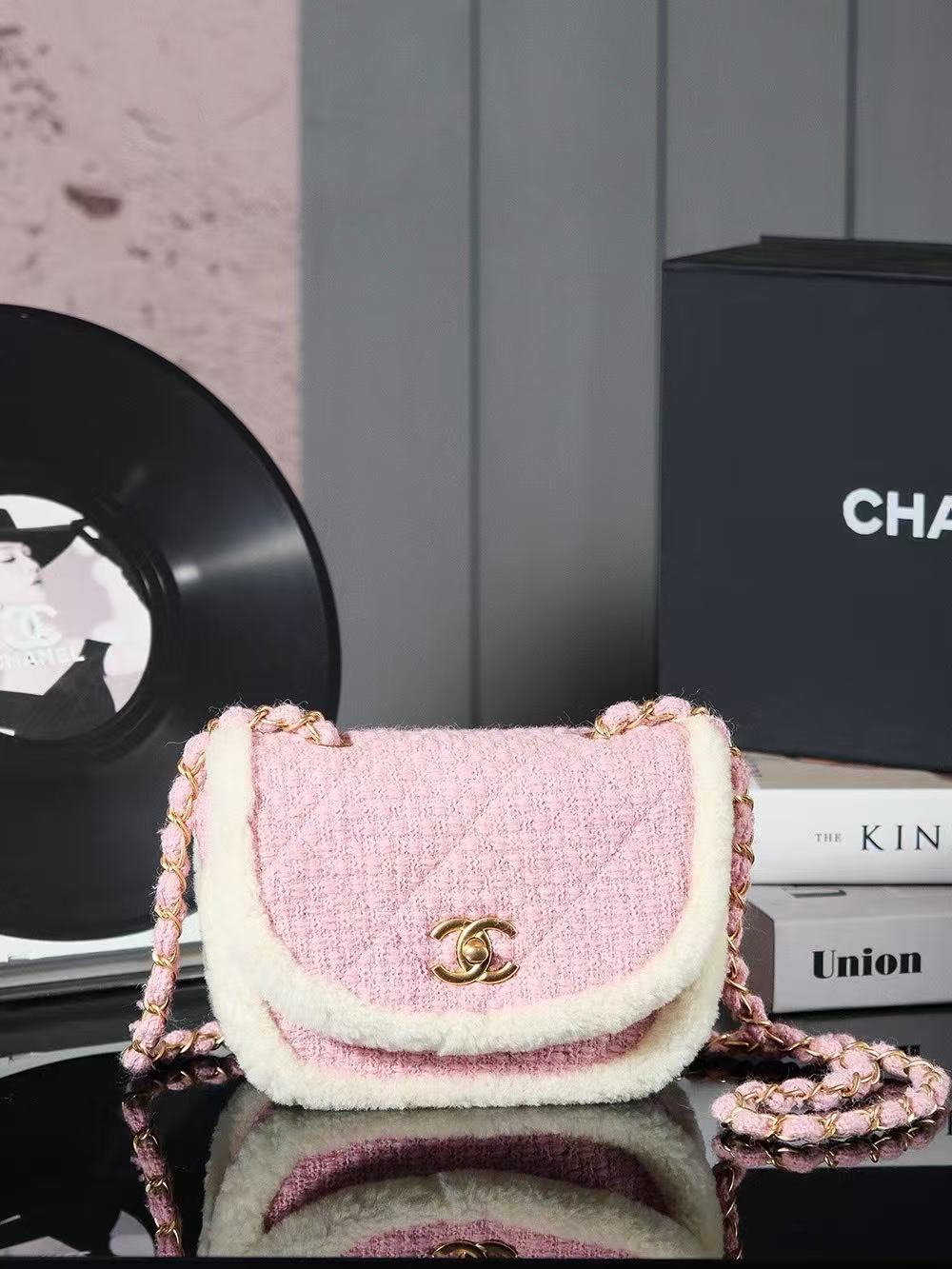 Chanel 24N Christmas Ski Bag - Image 1