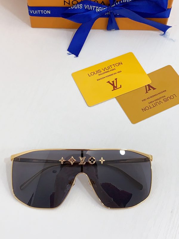 LV Fashionable Sunglasses