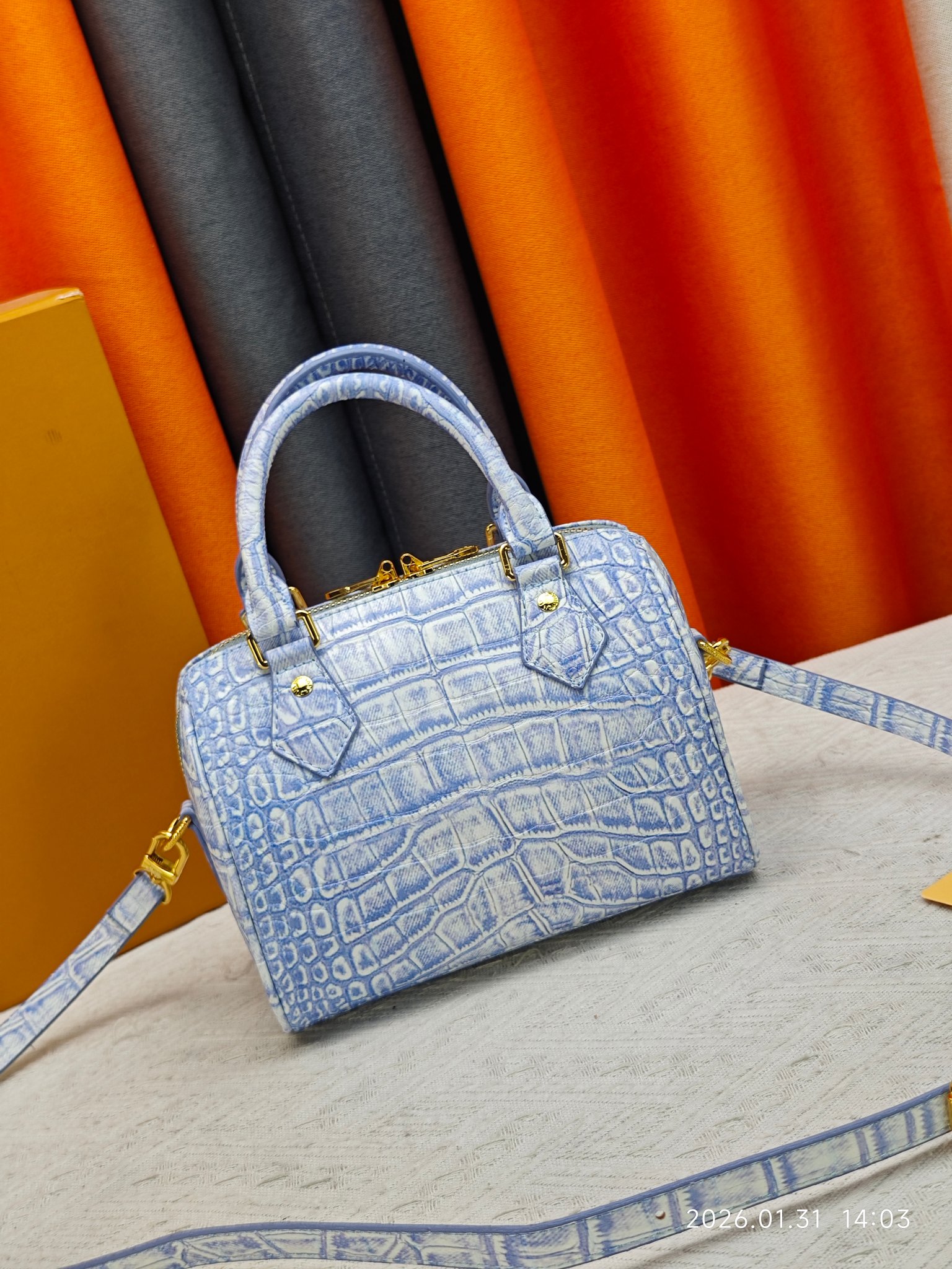 LV  Speedy 20 Soft Bag - Image 5
