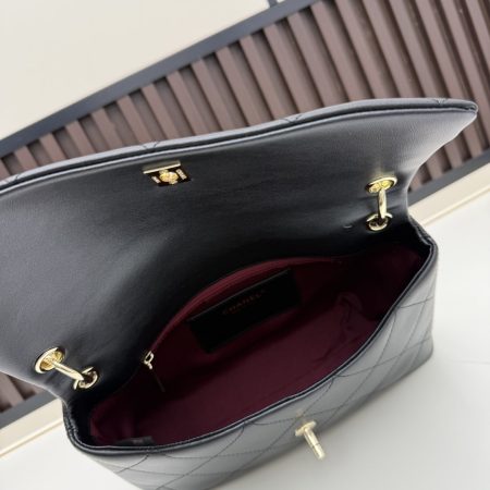 Chanel Large Flap Bag - Image 5