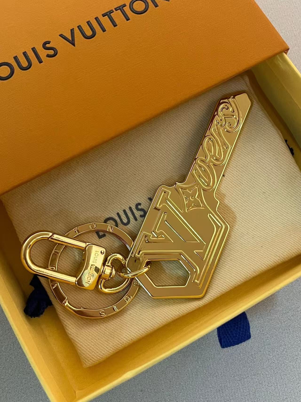 LV Key Bag Charm - Image 1