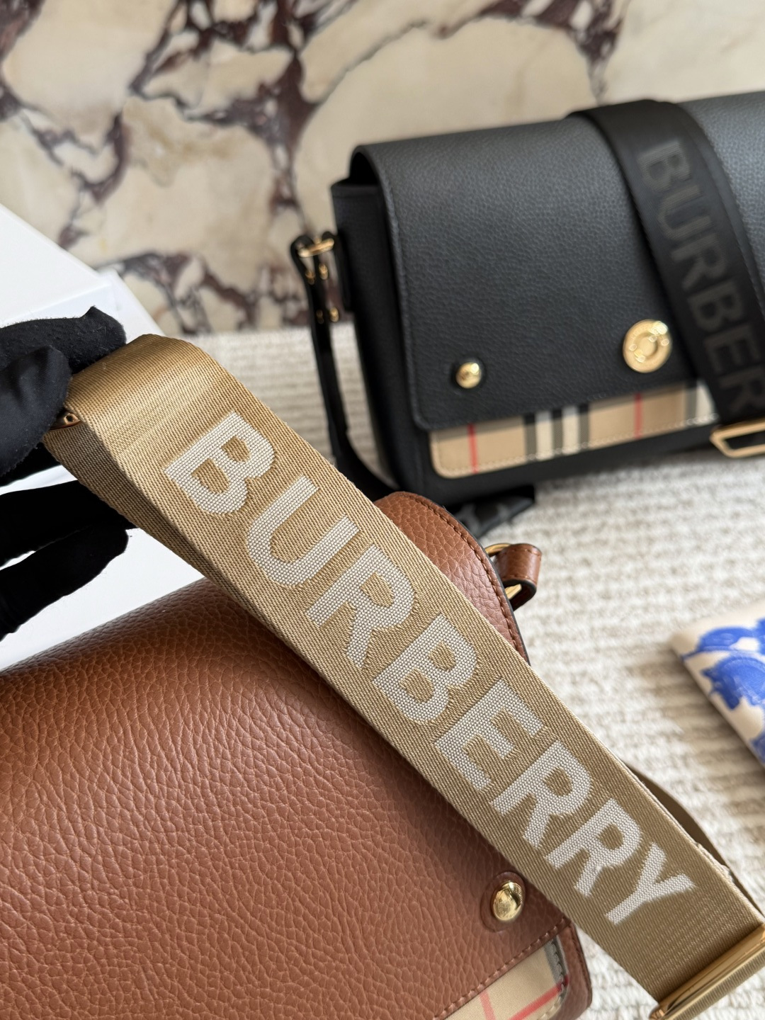 Burberry Vintage Check Note Shoulder Bag - Image 8