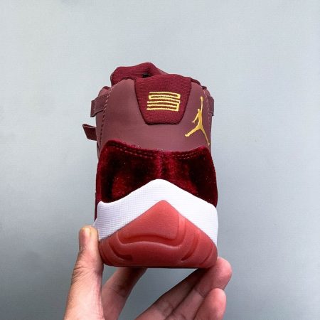 Air Jordan 11 Retro Sneakers - Image 6