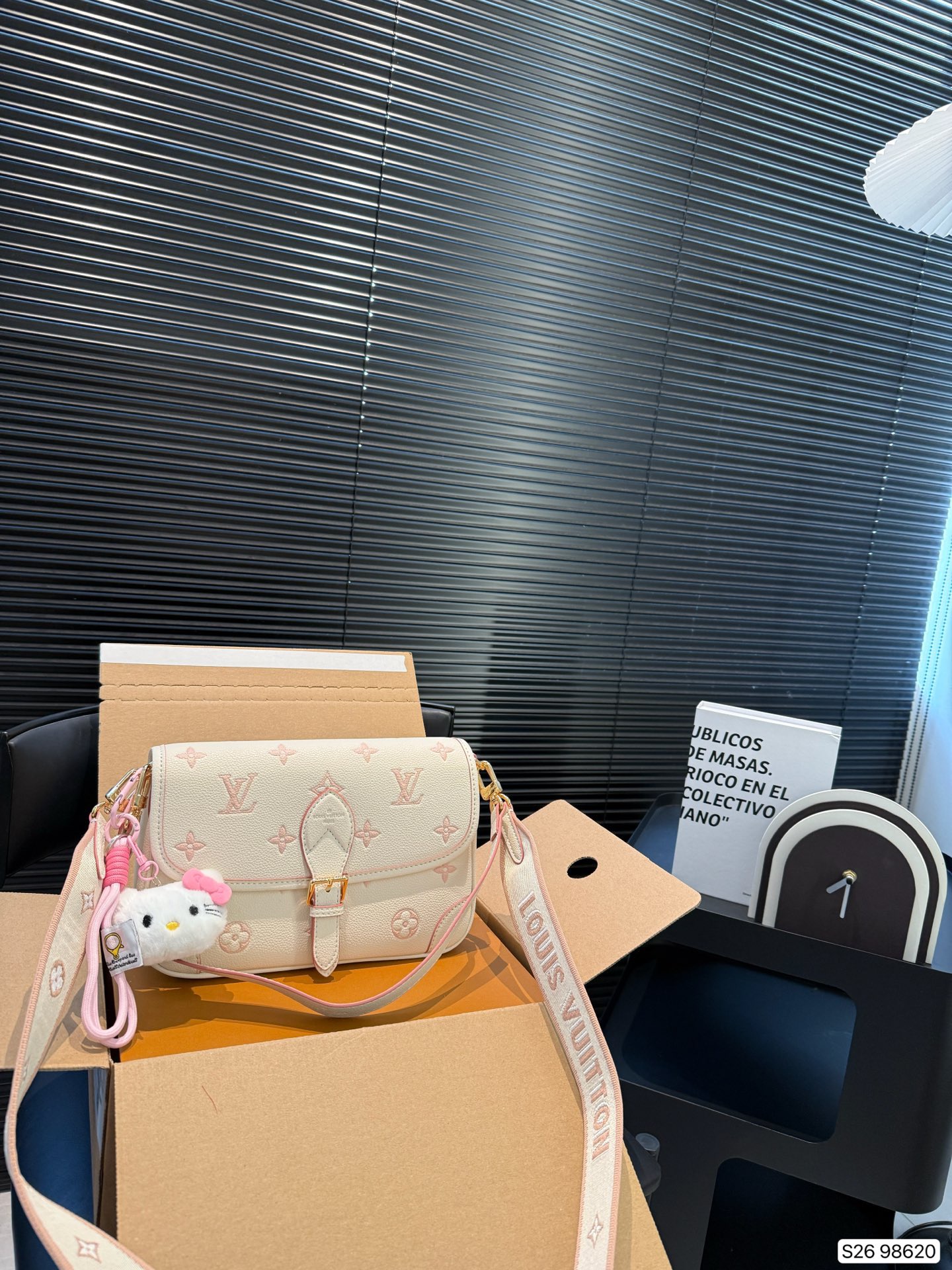 LV Sologne Baguette Bag - Image 1