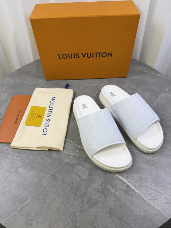 LV 23ss Slipper