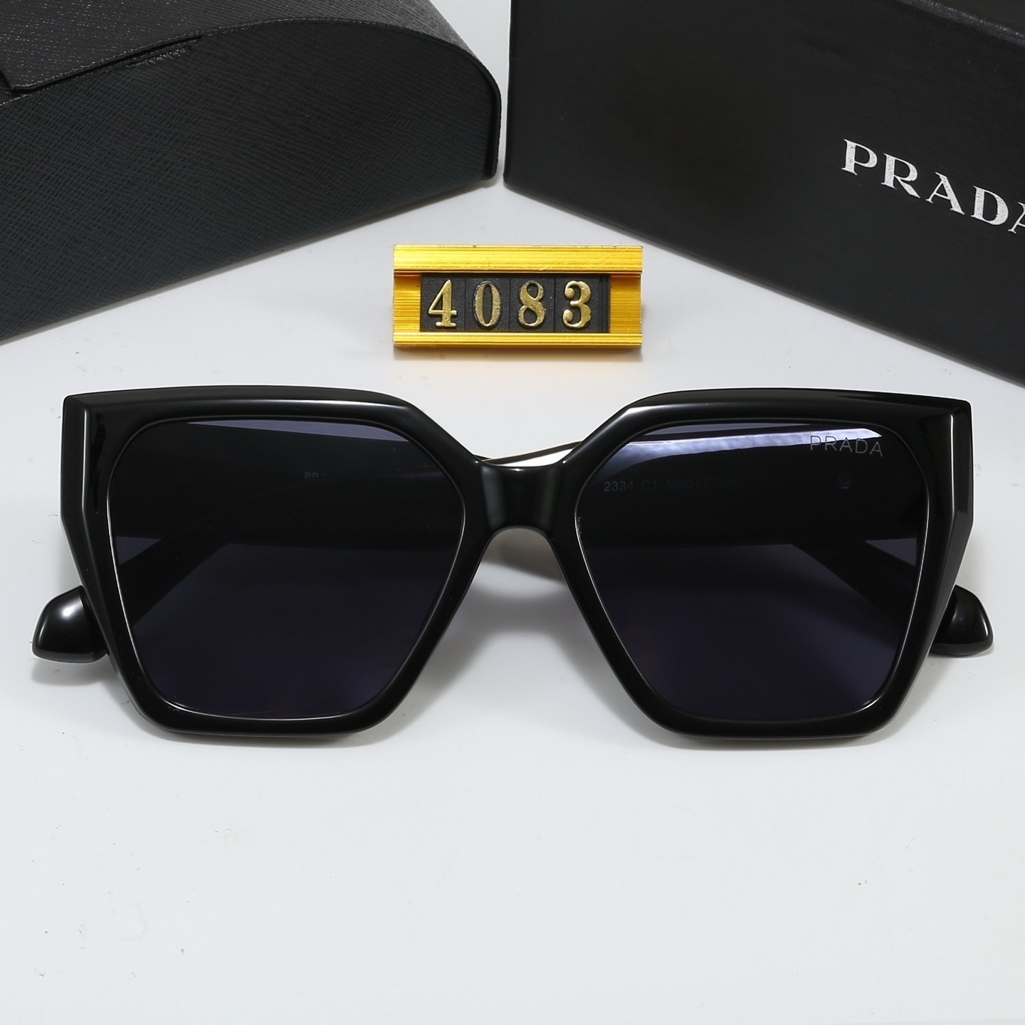 Prada Fashionable Sunglasses - Image 9