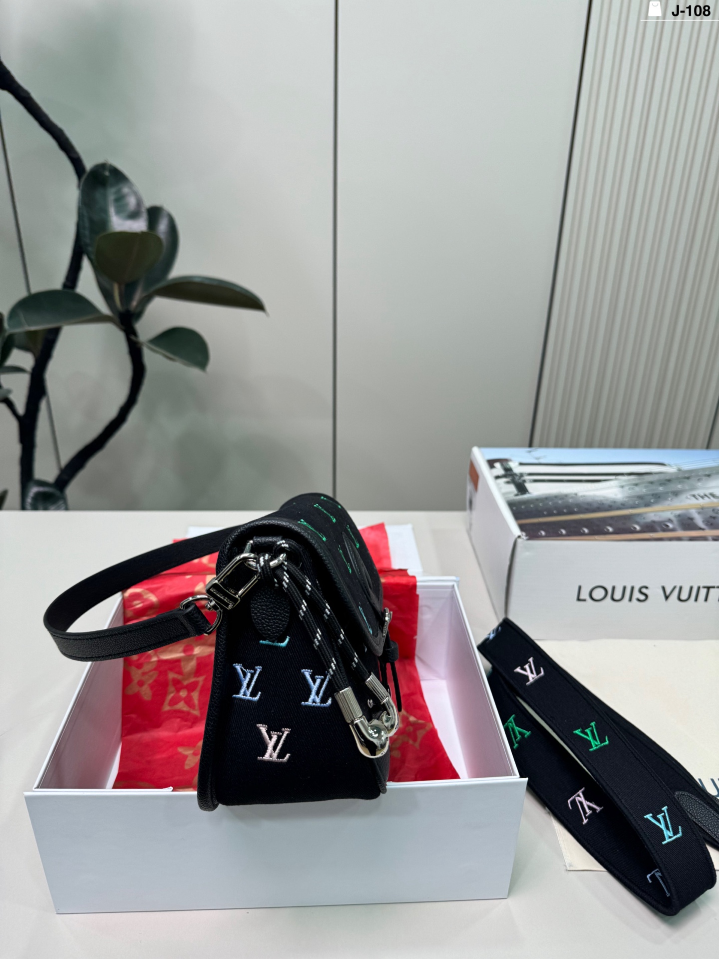 LV Diane Bag - Image 2