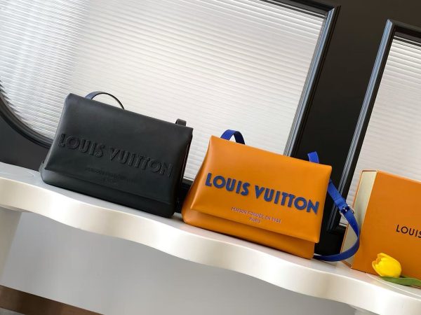 Lv Shopper Medium Handbag