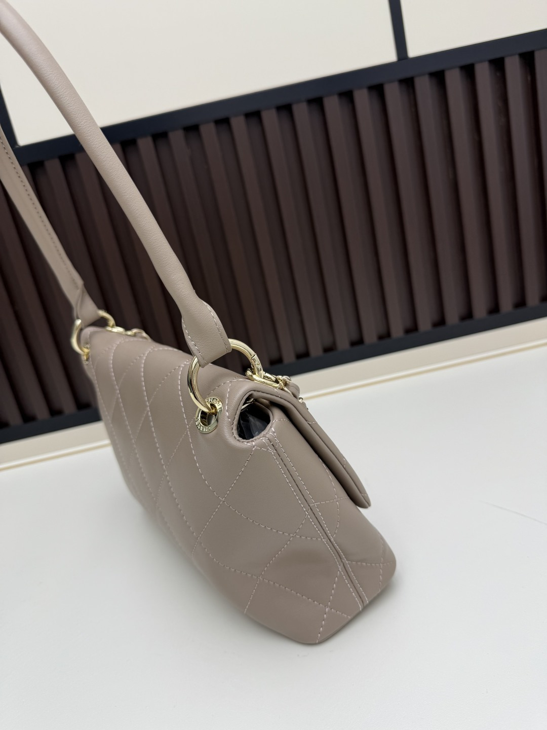 Chanel Large Flap Bag - Image 4