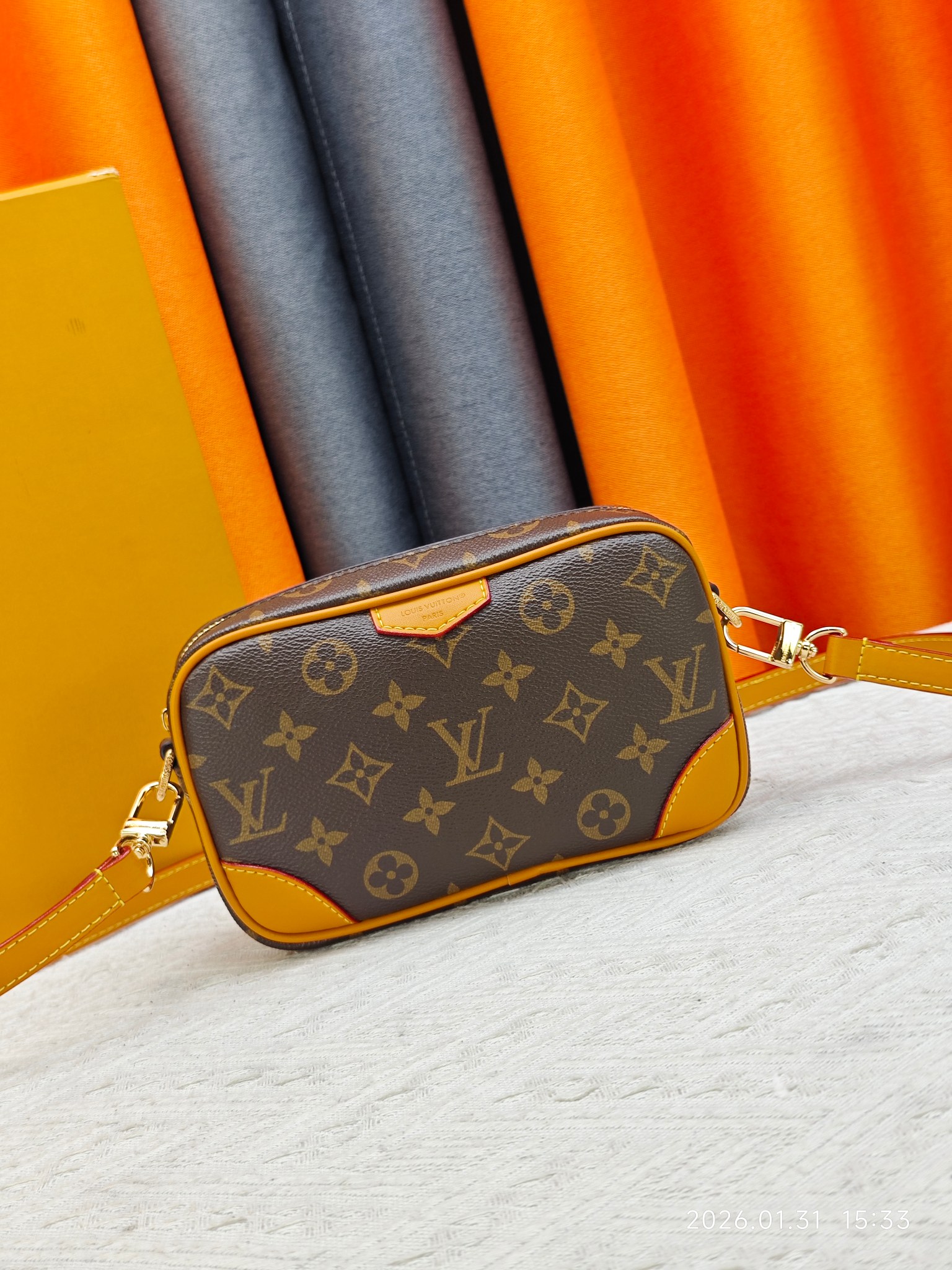 LV  Trocadero Mini Bag - Image 2