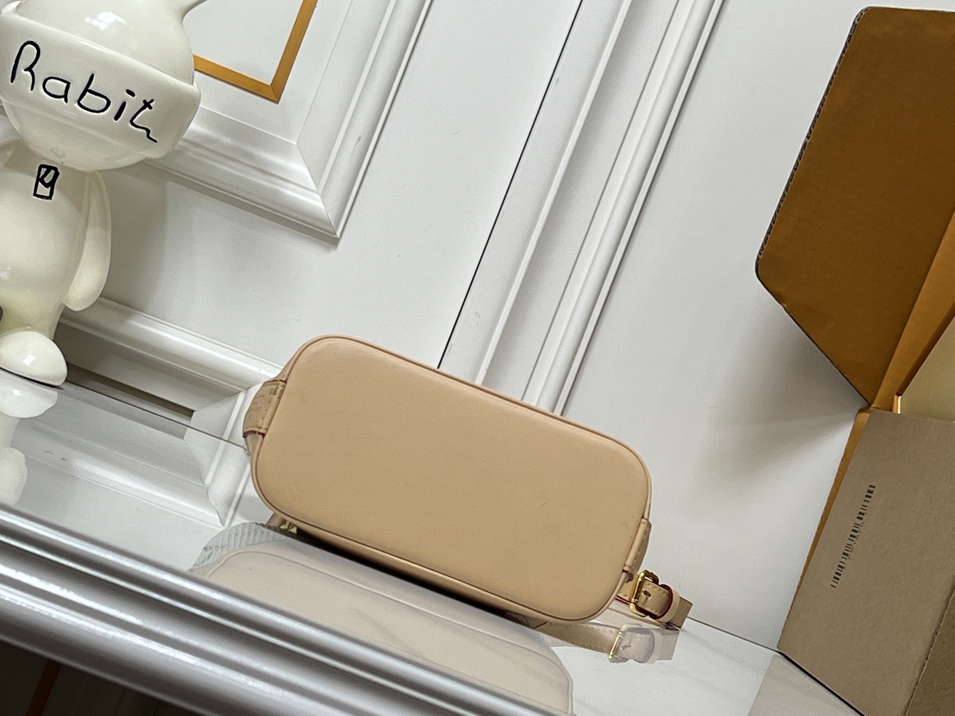 LV x TM Alma Mini Shiny Handbag - Image 4