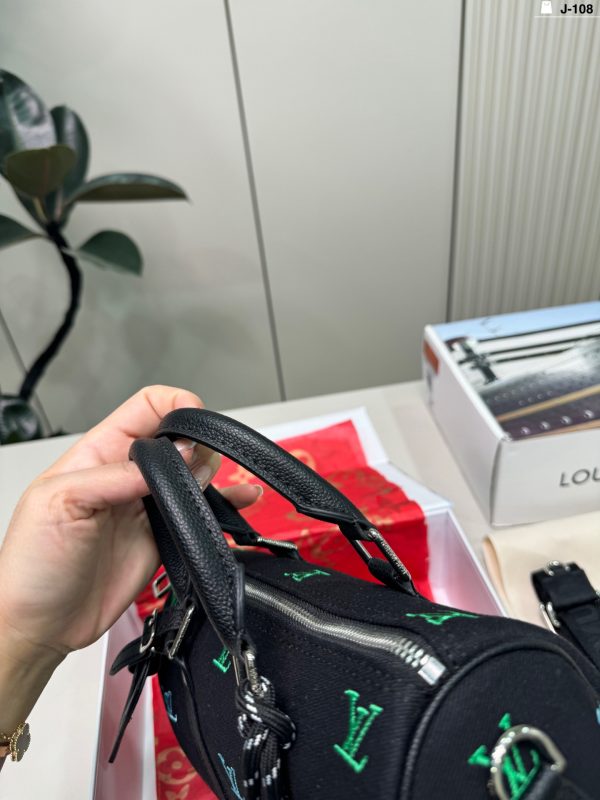 LV keepall 25 Bag