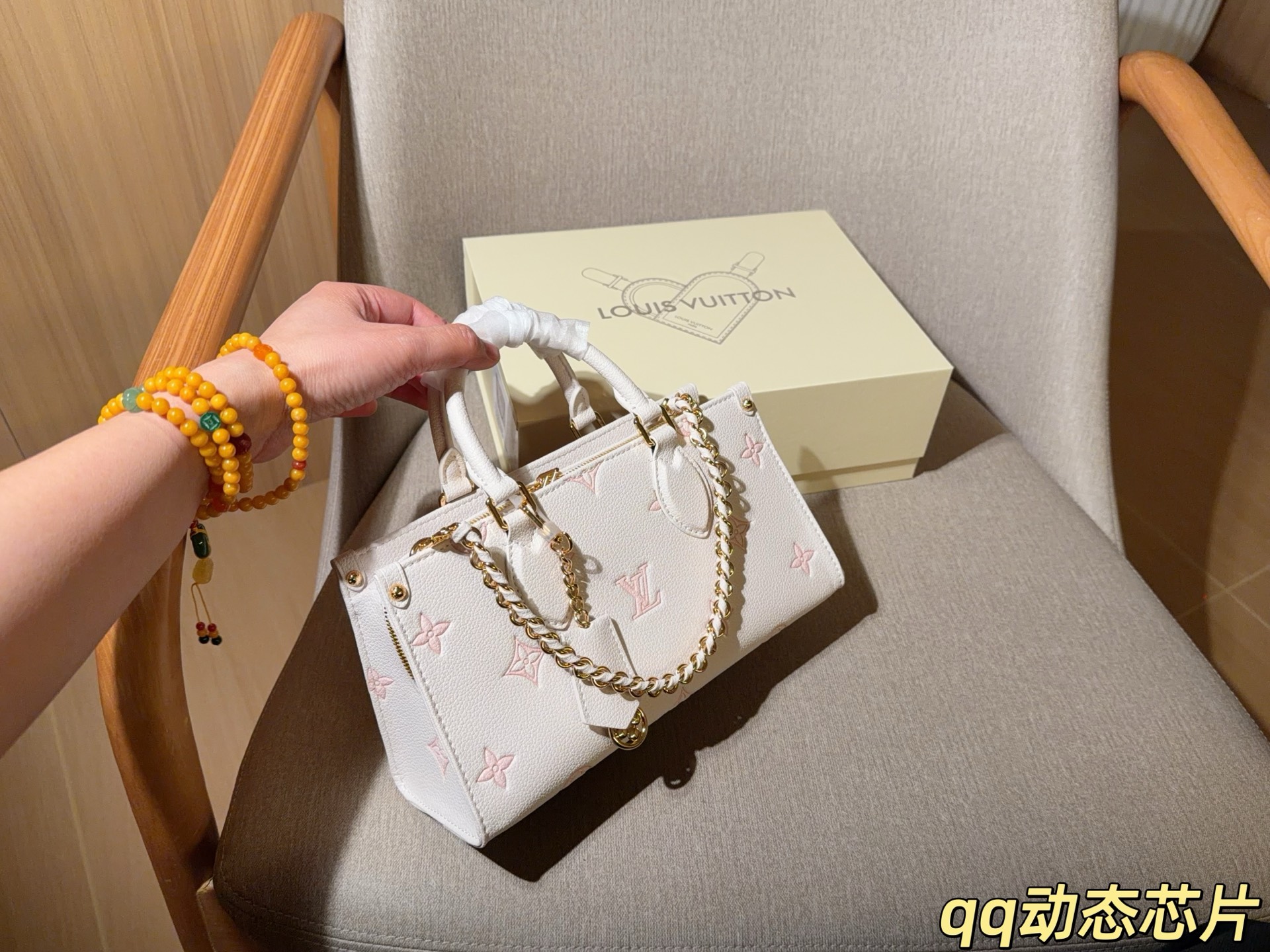 LV OnTheGo East West Monogram Empreinte Bag - Image 2