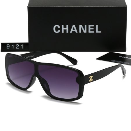 Chanel Fashionable Sunglasses - Image 7