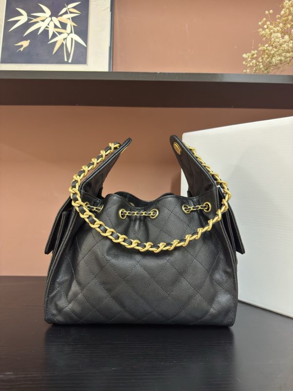 CHANEL 25 Chain Shoulder Bag -10A Version