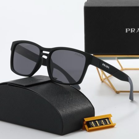 Prada Fashionable Sunglasses - Image 5
