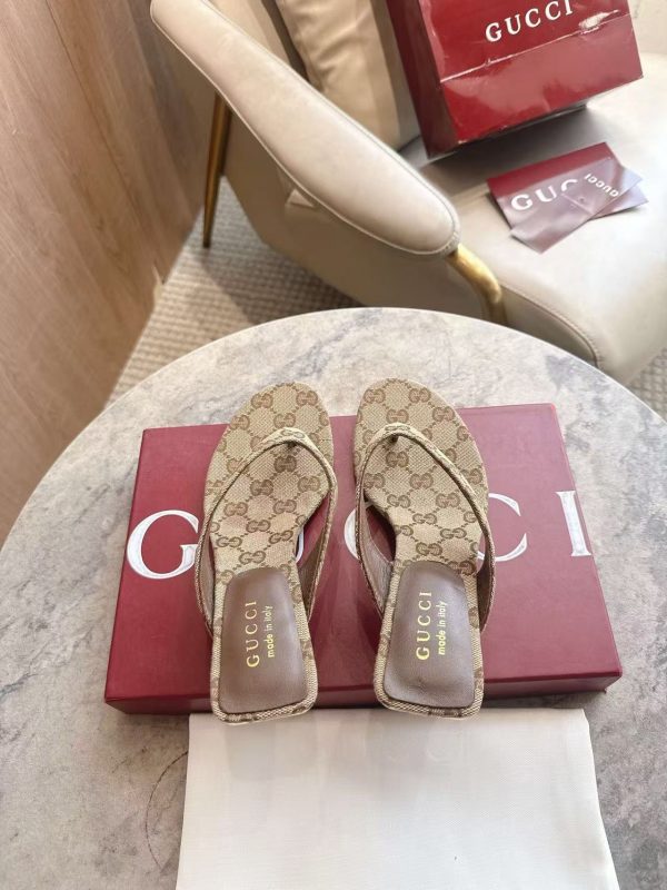 Gucci Women's Vittoria Thong in Sand and Brown GG Canvas
