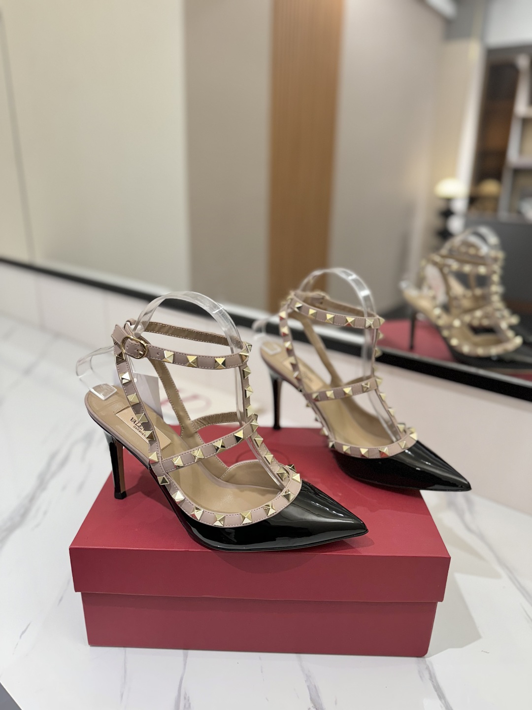 Valentino Rockstud Caged High heels - Image 1