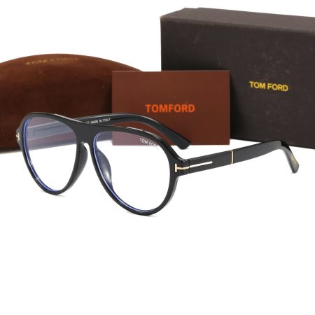 Tom Ford Fashionable Sunglasses - Image 6