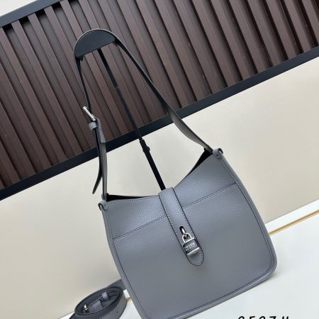 Prada black shoulder bag - Image 3