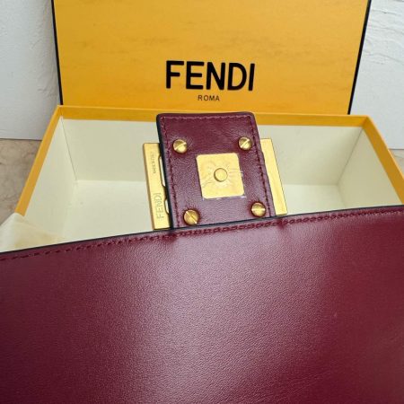Fendi Baguette Iconic - Image 5