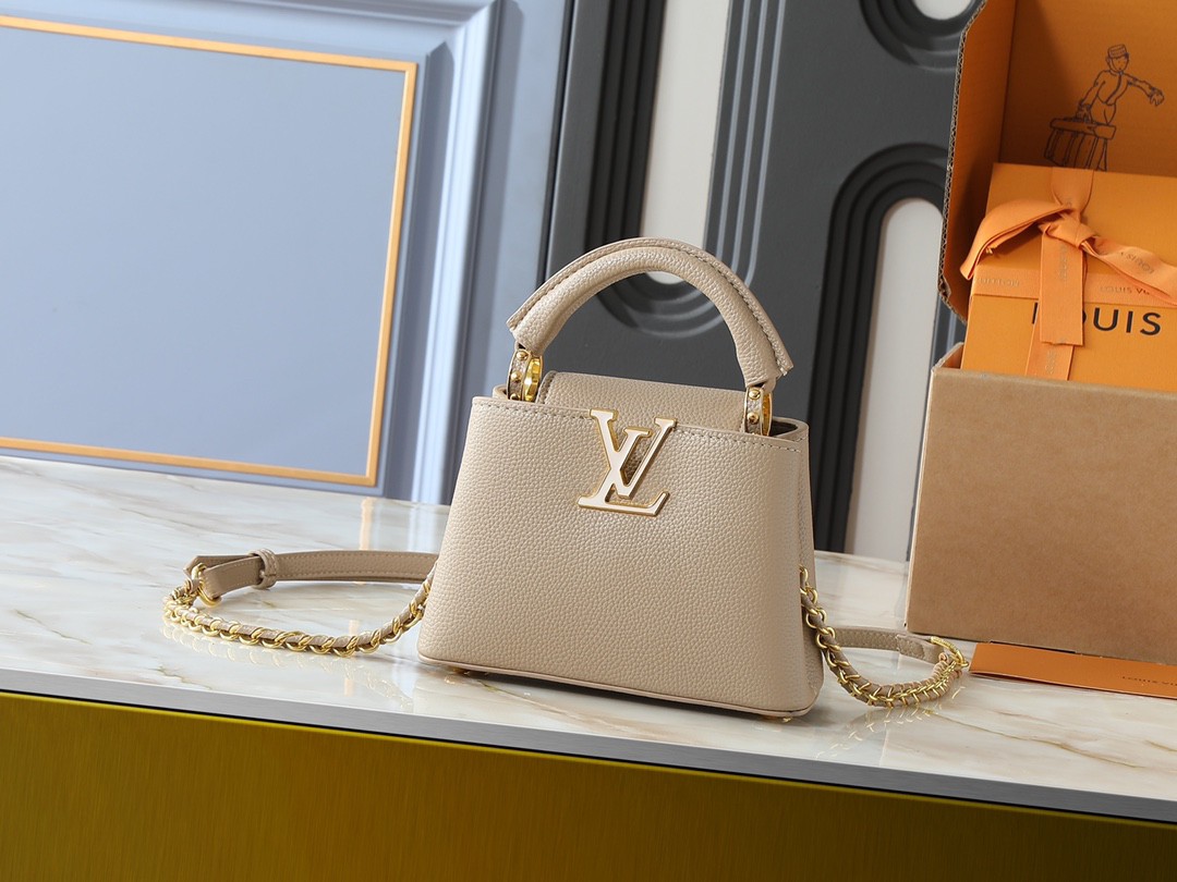 LV Capucines Handbag - Image 3