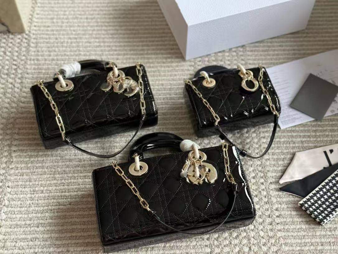 Dior Lady D-joy - Lacquer Bag - Image 1