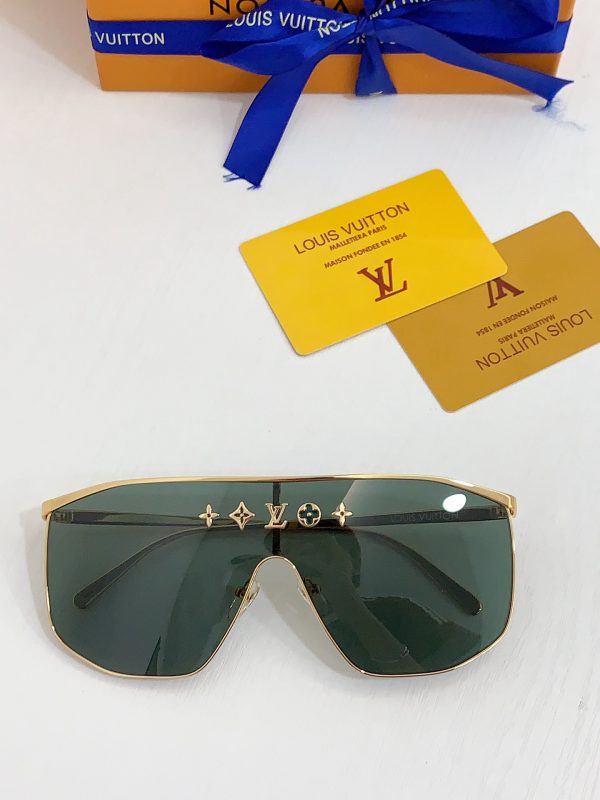 LV Fashionable Sunglasses