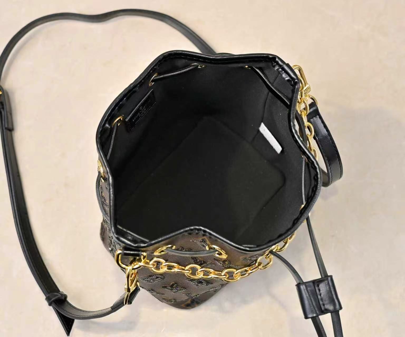 LV NEONOE 25SKI - Image 8