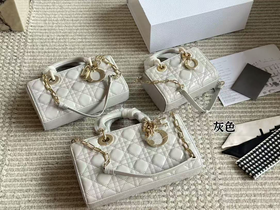 Dior Lady D-joy - Lacquer Bag - Image 4