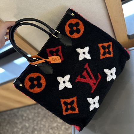 LV Teddy bag - Image 3