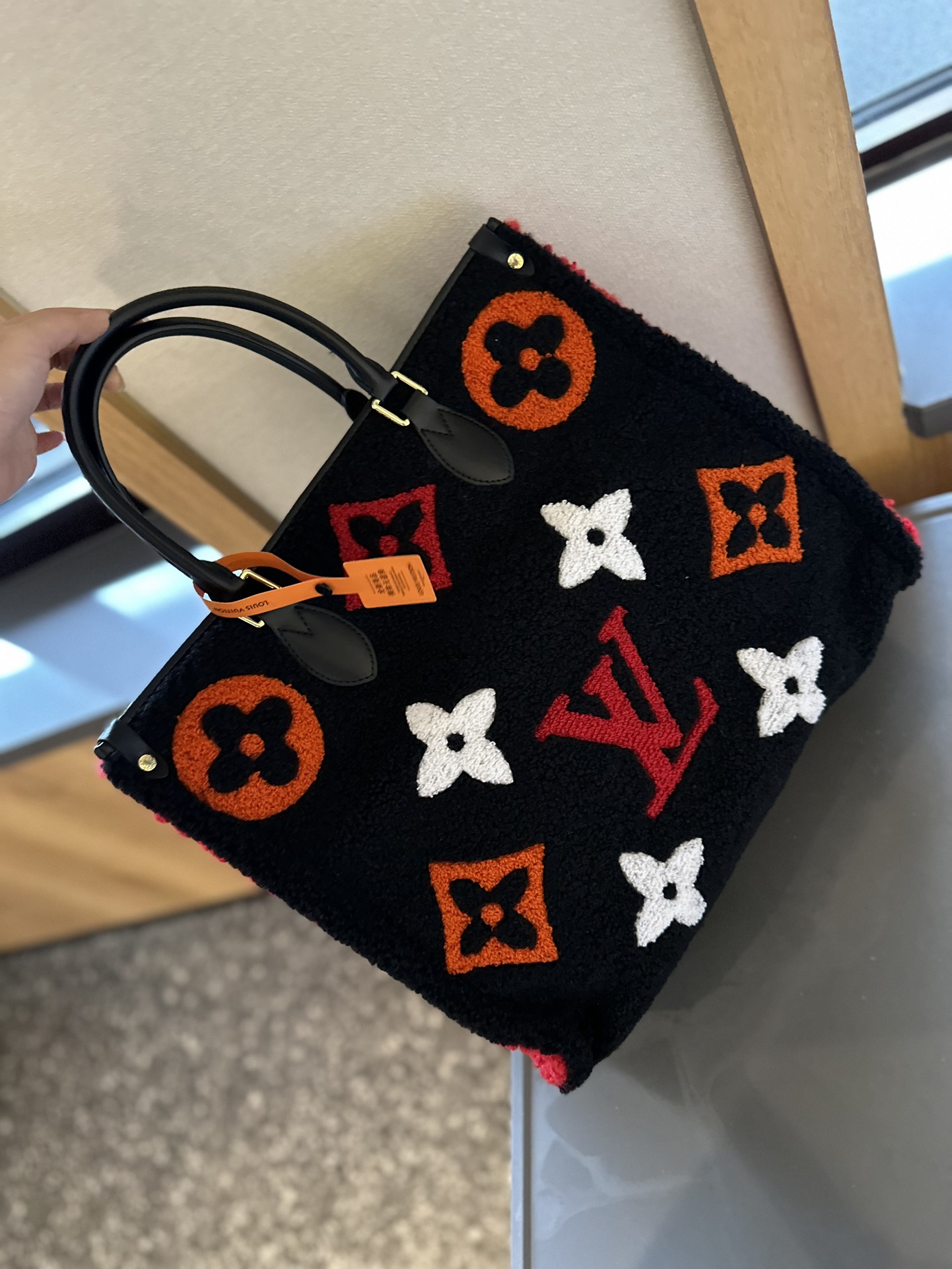 LV Teddy bag - Image 3