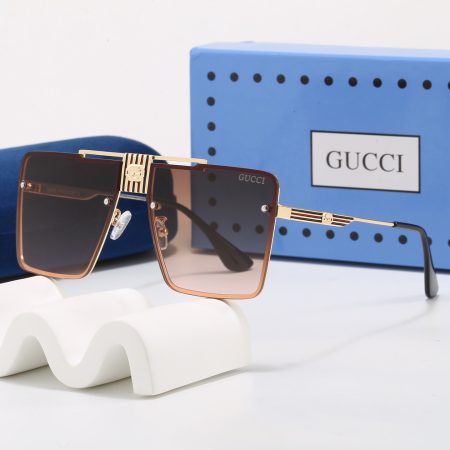 Gucci Fashionable Sunglasses - Image 2