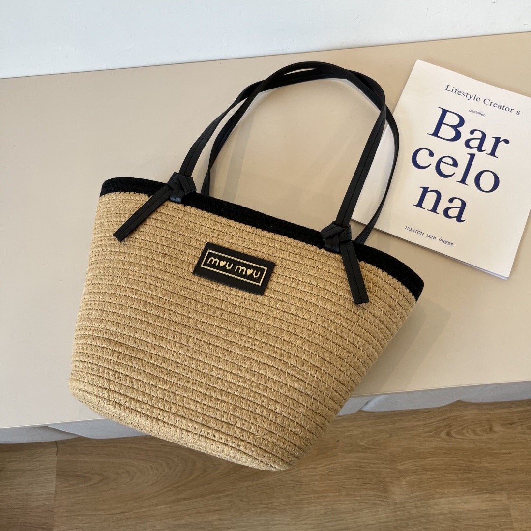 Miu Miu Beach Straw Tote Bag - Image 2