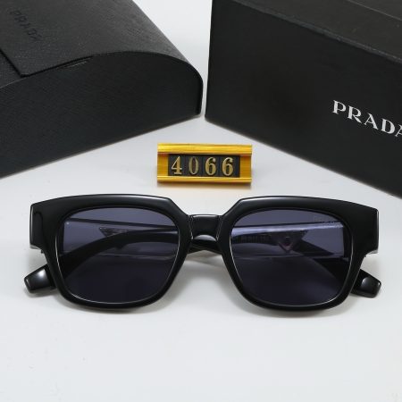 Prada Fashionable Sunglasses - Image 7