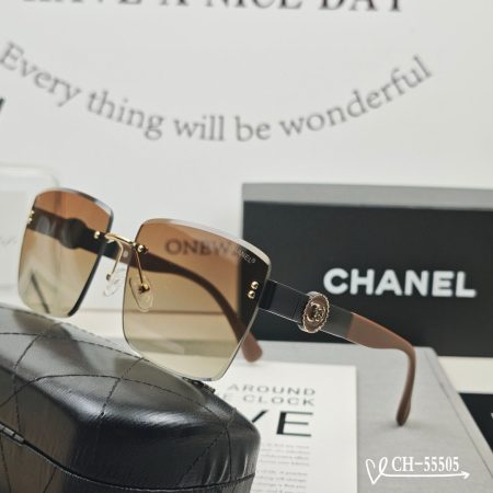 Chanel Polaroid Resin Polarized Lenses Sunglasses - Image 2