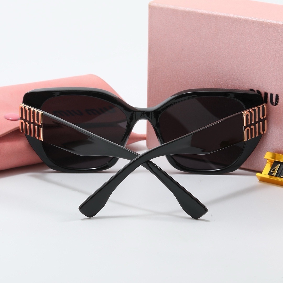 Miu Miu Fashionable Sunglasses - Image 7