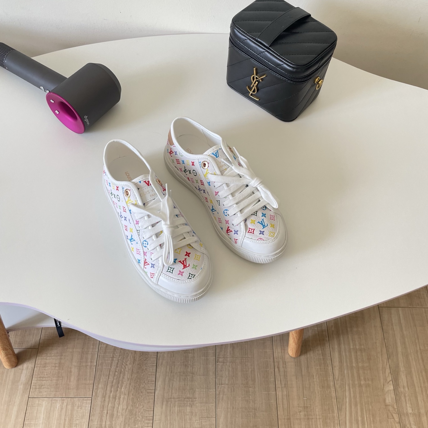 LV 26P Casual Shoes - Image 1