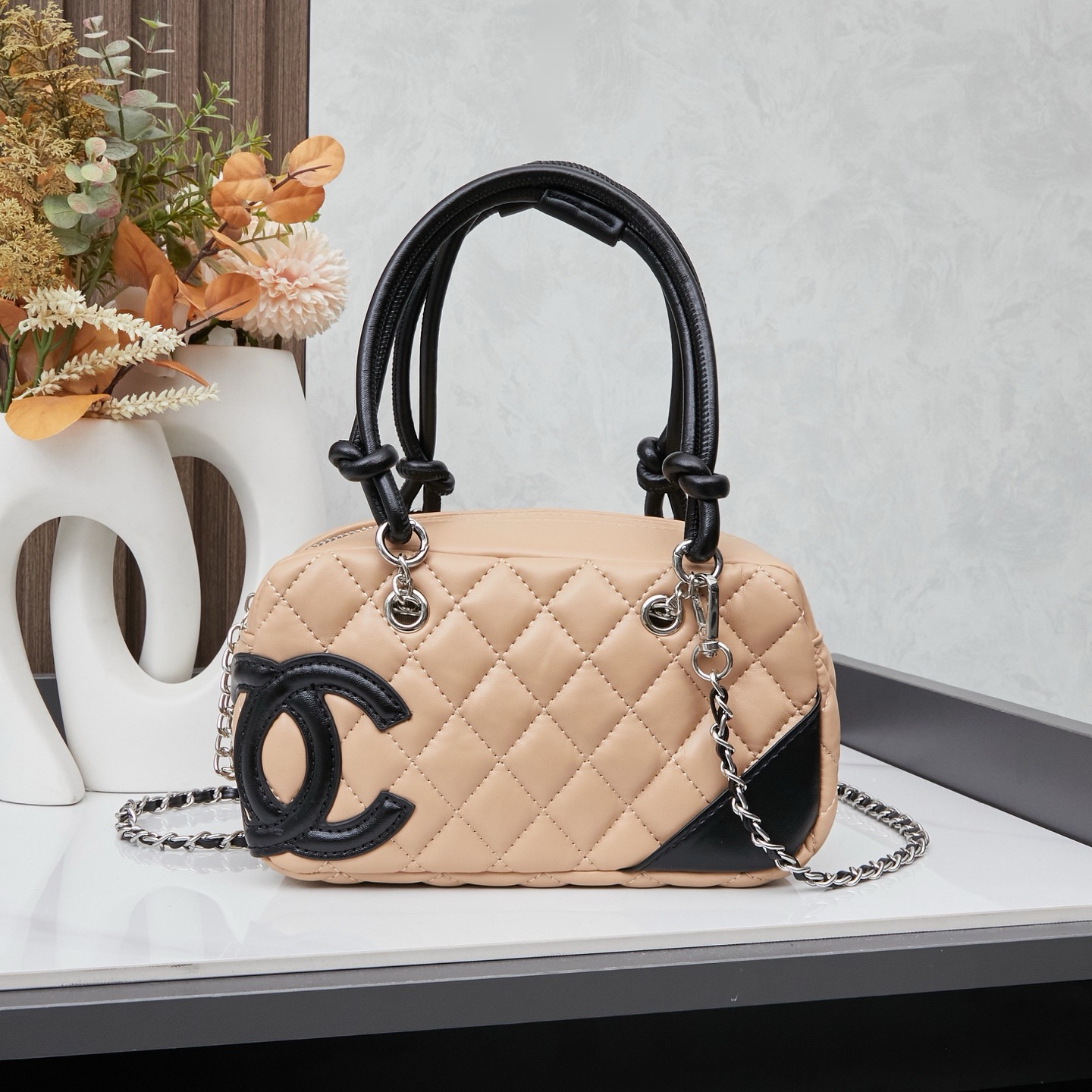 Cambon Line Shoulder Bag - Image 1