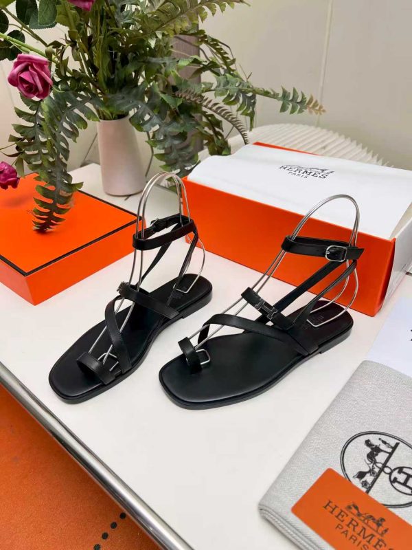 Hermès Thong Sandals
