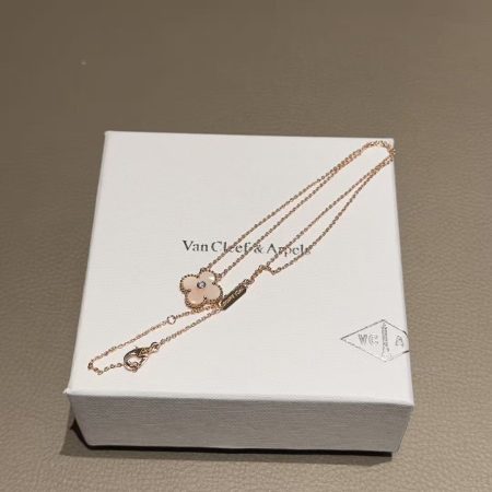 Van Cleef&Arpels VCA alhambra Natural rhodonite Necklace - Image 2
