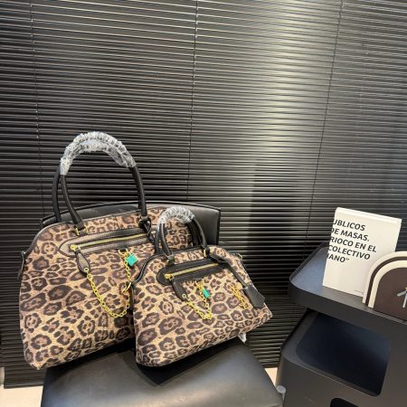 Saint Laurent Ever More Bag - Image 3